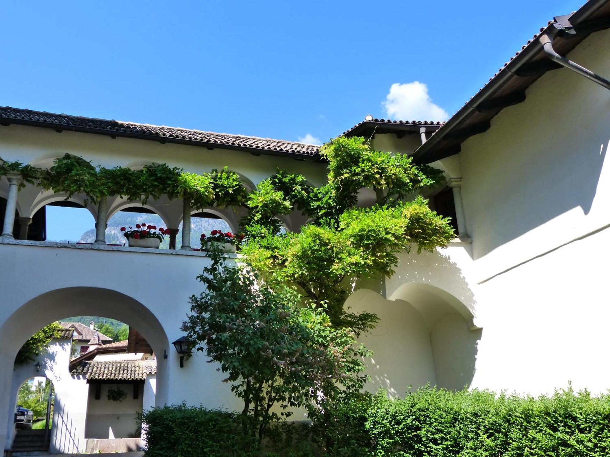 Apartments Schloss Paschbach Appiano Sulla Strada Del Vino Extérieur photo