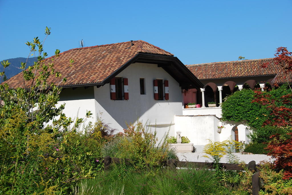 Apartments Schloss Paschbach Appiano Sulla Strada Del Vino Chambre photo