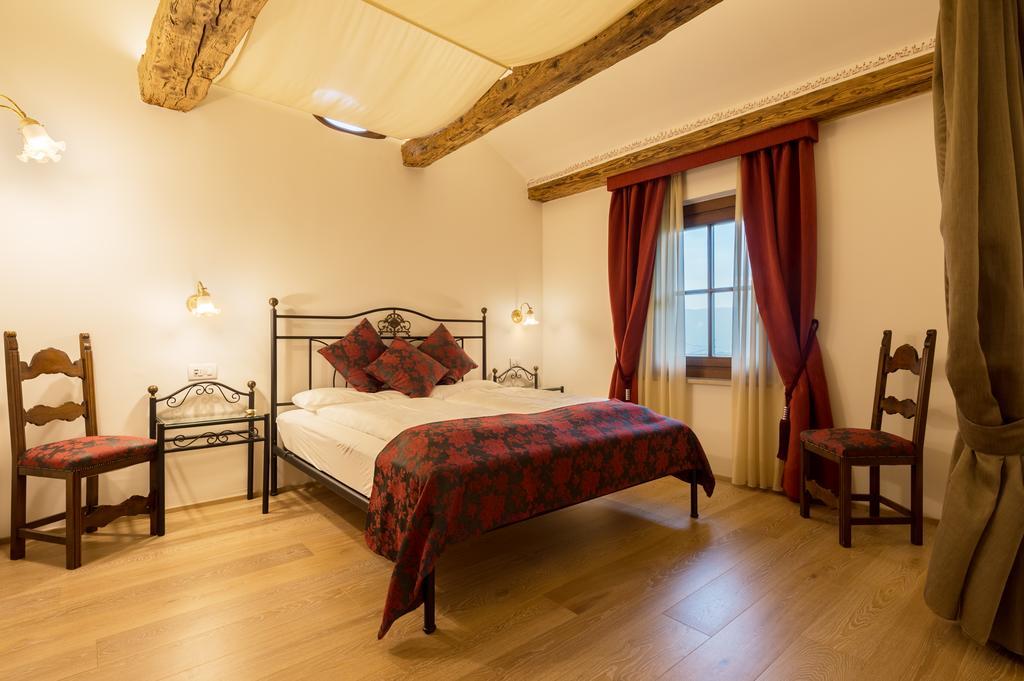 Apartments Schloss Paschbach Appiano Sulla Strada Del Vino Extérieur photo