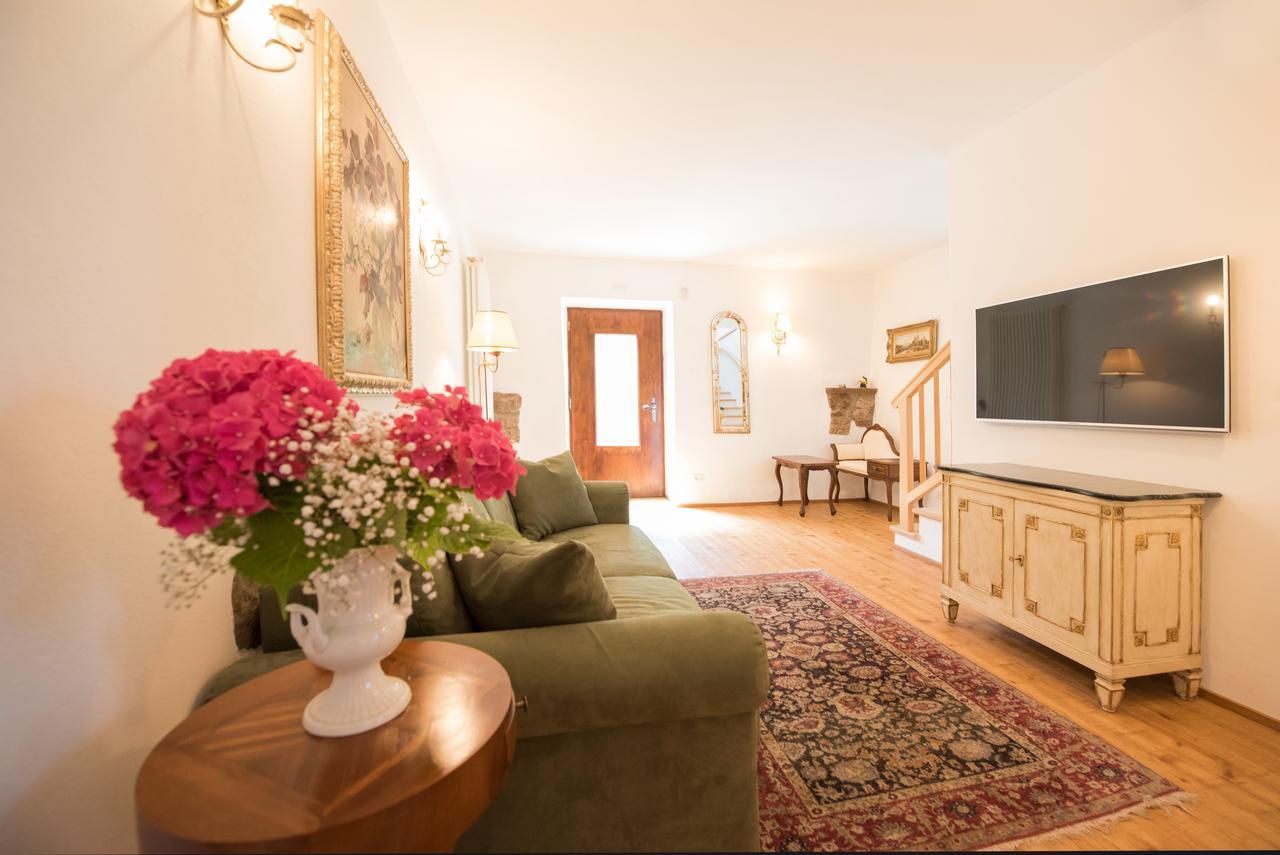Apartments Schloss Paschbach Appiano Sulla Strada Del Vino Extérieur photo